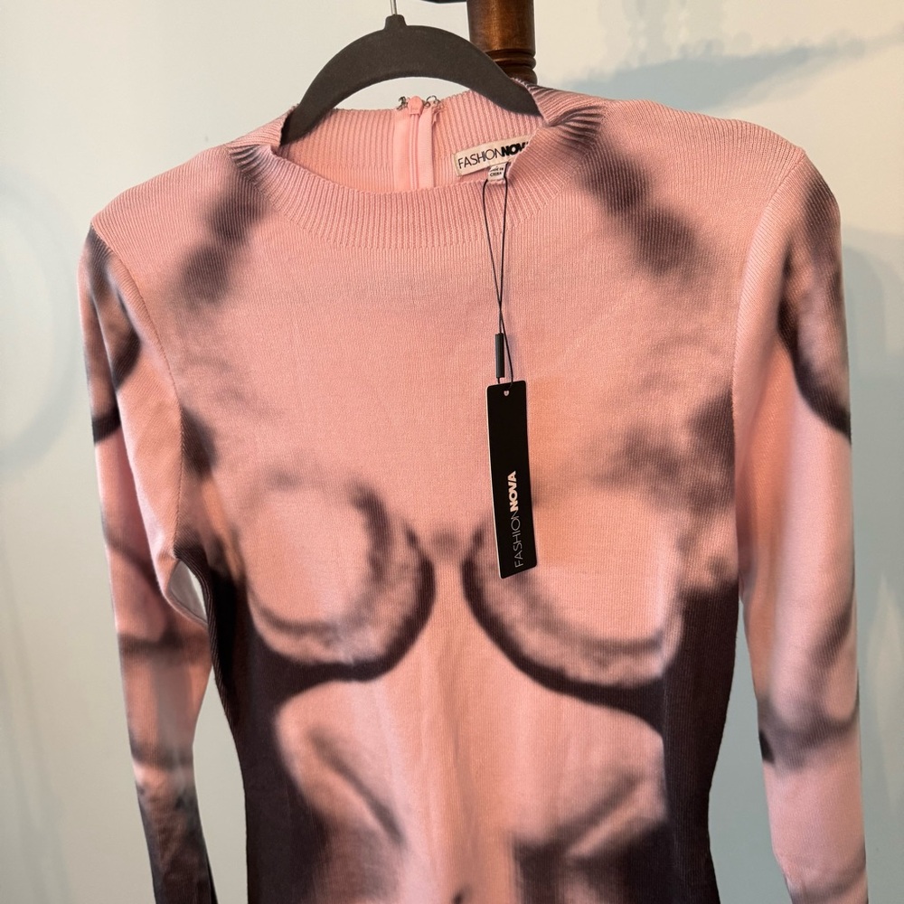 NWT Fashion Nova No Temptations Silhouette Sweater Jumpsuit Pink/combo Sz L - Picture 3 of 9